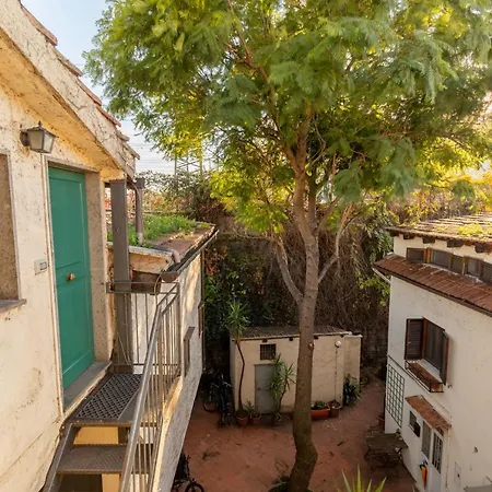 Bright And Comfy Terraced In Trastevere Rom