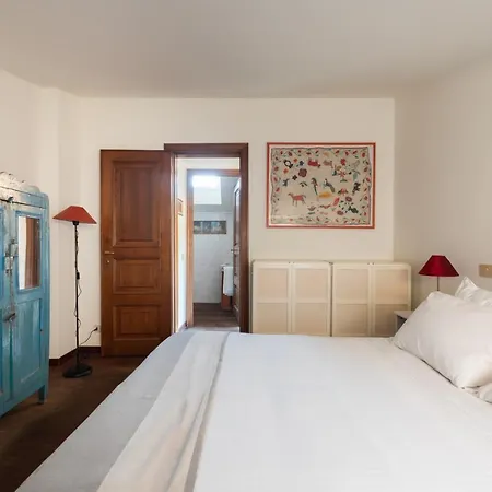 Bright And Comfy Terraced In Trastevere Rom